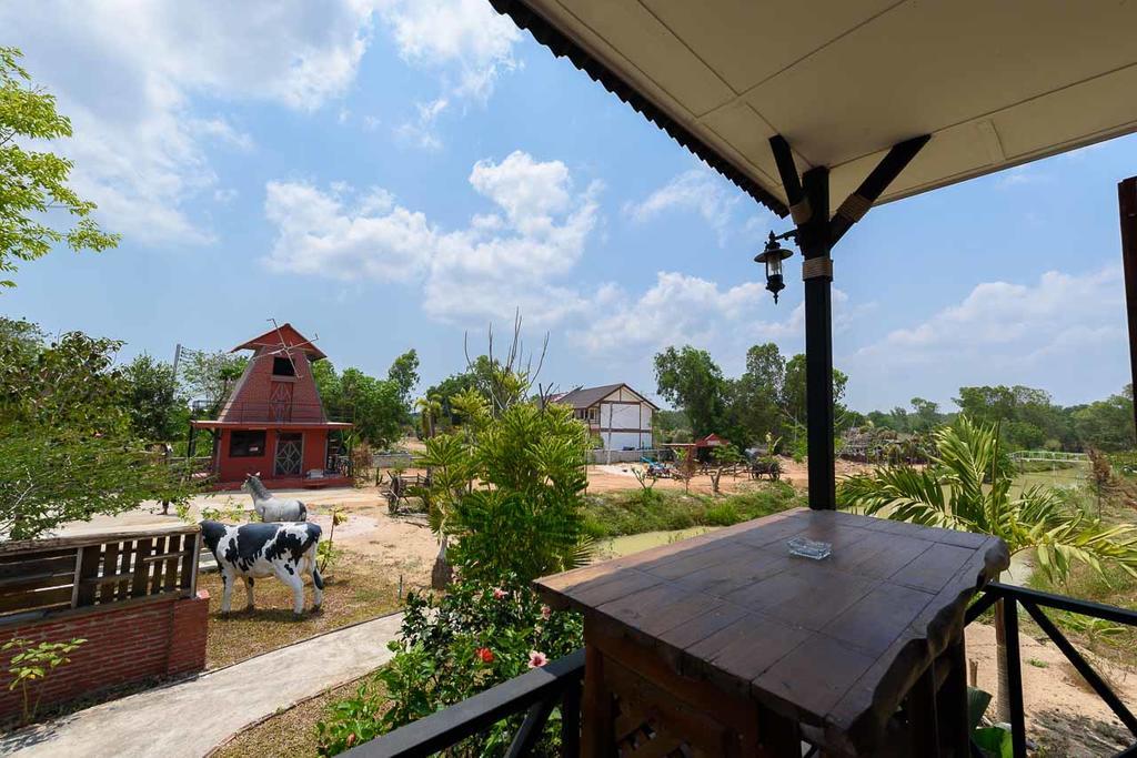 Cowboy Farm Resort Pattaya Ban Huai Yai المظهر الخارجي الصورة